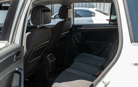 Volkswagen Tiguan II, 2018 год, 2 015 000 рублей, 11 фотография
