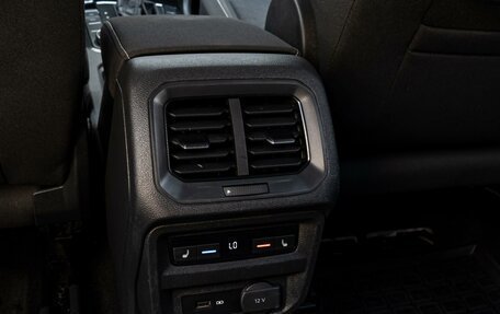 Volkswagen Tiguan II, 2018 год, 2 015 000 рублей, 21 фотография