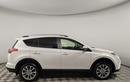 Toyota RAV4, 2016 год, 2 350 000 рублей, 4 фотография