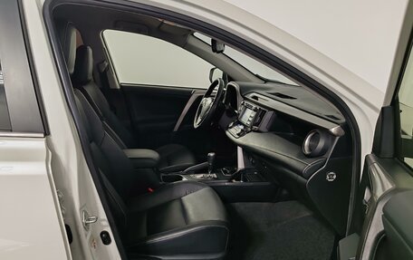 Toyota RAV4, 2016 год, 2 350 000 рублей, 21 фотография