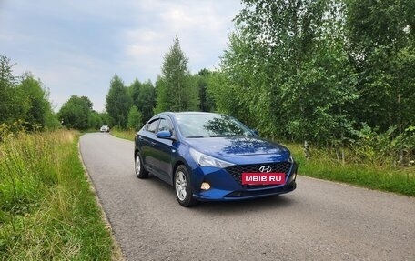 Hyundai Solaris II рестайлинг, 2021 год, 1 498 000 рублей, 3 фотография