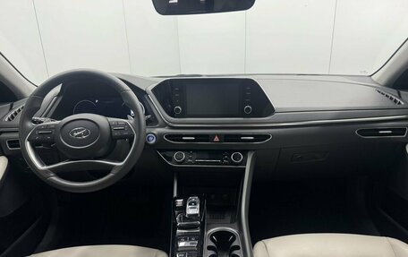 Hyundai Sonata VIII, 2021 год, 2 650 000 рублей, 11 фотография