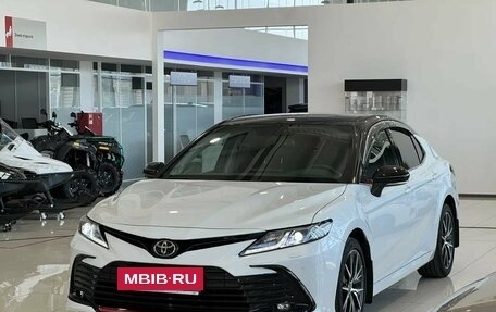 Toyota Camry, 2021 год, 3 350 000 рублей, 5 фотография