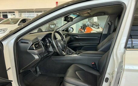 Toyota Camry, 2021 год, 3 350 000 рублей, 15 фотография