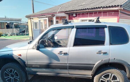 Chevrolet Niva I рестайлинг, 2004 год, 240 000 рублей, 4 фотография