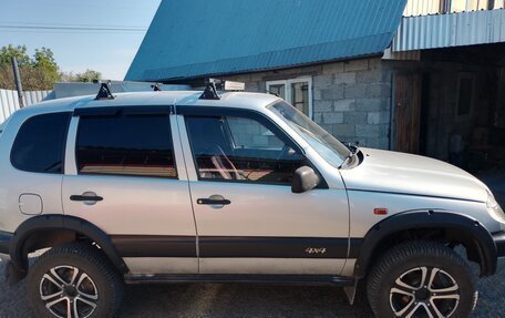 Chevrolet Niva I рестайлинг, 2004 год, 240 000 рублей, 8 фотография