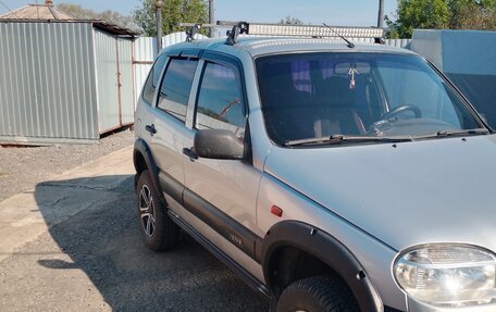 Chevrolet Niva I рестайлинг, 2004 год, 240 000 рублей, 9 фотография