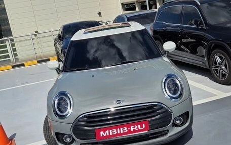 MINI Clubman, 2022 год, 2 355 000 рублей, 2 фотография