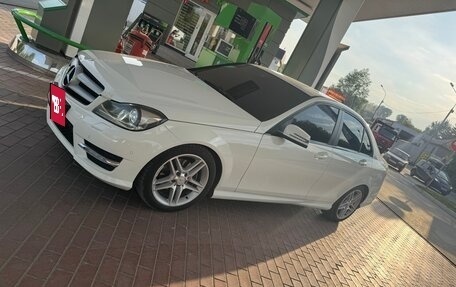 Mercedes-Benz C-Класс, 2011 год, 1 750 000 рублей, 5 фотография