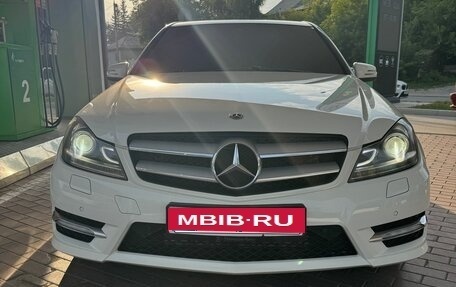 Mercedes-Benz C-Класс, 2011 год, 1 750 000 рублей, 6 фотография