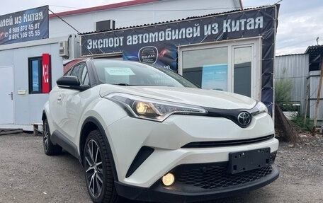 Toyota C-HR I рестайлинг, 2021 год, 2 298 000 рублей, 2 фотография