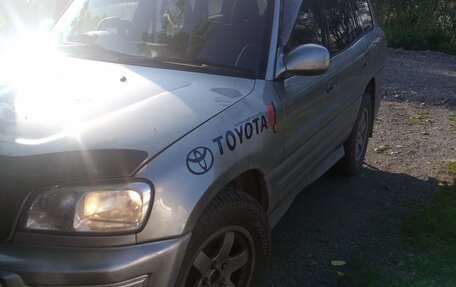 Toyota RAV4, 1999 год, 550 000 рублей, 1 фотография
