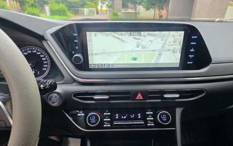 Hyundai Sonata VIII, 2023 год, 2 100 000 рублей, 13 фотография