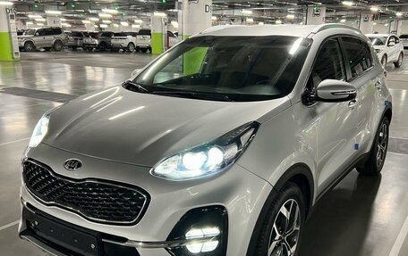 KIA Sportage IV рестайлинг, 2019 год, 2 350 000 рублей, 1 фотография