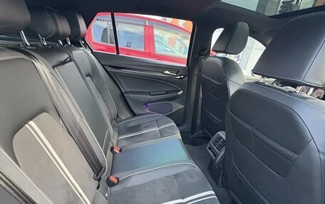 Volkswagen Golf VIII, 2021 год, 2 090 000 рублей, 14 фотография