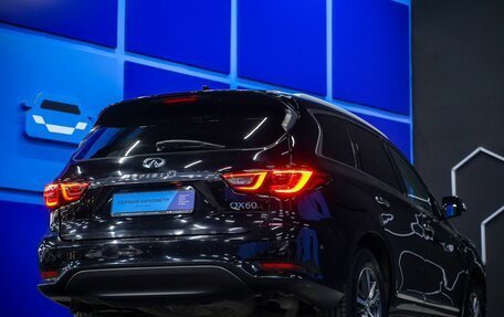 Infiniti QX60 I рестайлинг, 2018 год, 2 210 000 рублей, 6 фотография