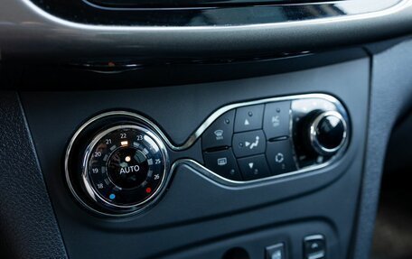 Renault Sandero II рестайлинг, 2015 год, 1 059 000 рублей, 22 фотография