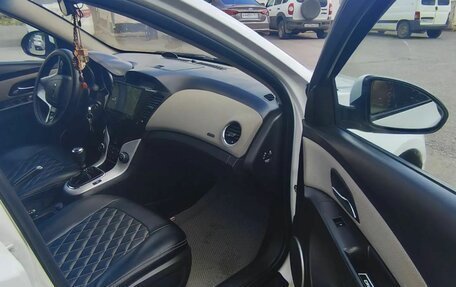 Chevrolet Cruze II, 2012 год, 820 000 рублей, 8 фотография