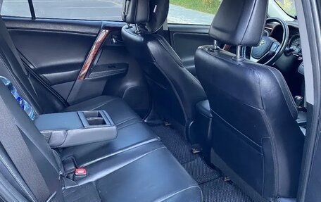 Toyota RAV4, 2013 год, 1 850 000 рублей, 7 фотография