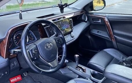 Toyota RAV4, 2013 год, 1 850 000 рублей, 5 фотография
