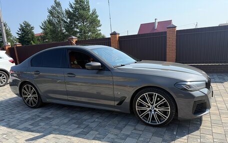 BMW 5 серия, 2021 год, 4 999 990 рублей, 2 фотография