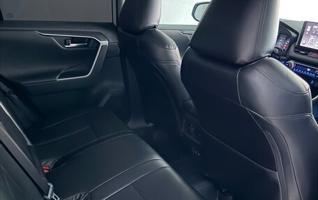 Toyota RAV4, 2020 год, 3 980 000 рублей, 5 фотография