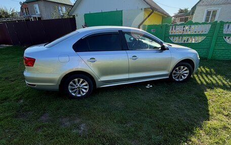 Volkswagen Jetta VI, 2014 год, 1 300 000 рублей, 3 фотография