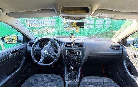 Volkswagen Jetta VI, 2014 год, 1 300 000 рублей, 4 фотография