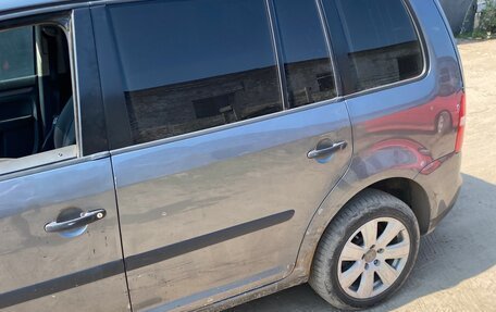 Volkswagen Touran III, 2003 год, 500 000 рублей, 5 фотография