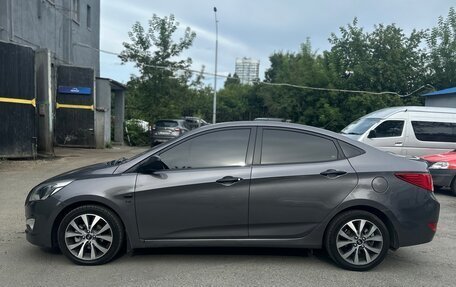 Hyundai Solaris II рестайлинг, 2015 год, 945 000 рублей, 3 фотография