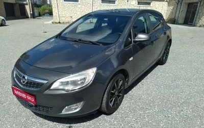 Opel Astra J, 2012 год, 600 000 рублей, 1 фотография