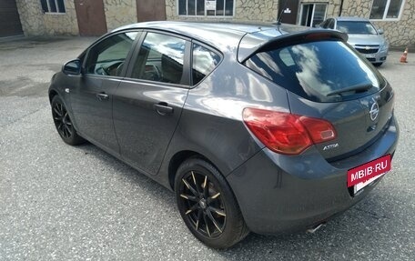 Opel Astra J, 2012 год, 600 000 рублей, 4 фотография