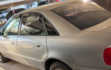 Audi A4, 1998 год, 450 000 рублей, 4 фотография