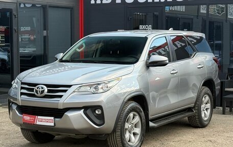 Toyota Fortuner II, 2018 год, 2 290 000 рублей, 4 фотография