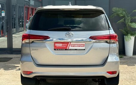 Toyota Fortuner II, 2018 год, 2 290 000 рублей, 7 фотография
