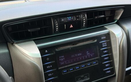 Toyota Fortuner II, 2018 год, 2 290 000 рублей, 11 фотография