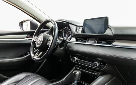 Mazda 6, 2019 год, 2 268 000 рублей, 32 фотография