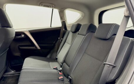 Toyota RAV4, 2016 год, 2 150 000 рублей, 13 фотография