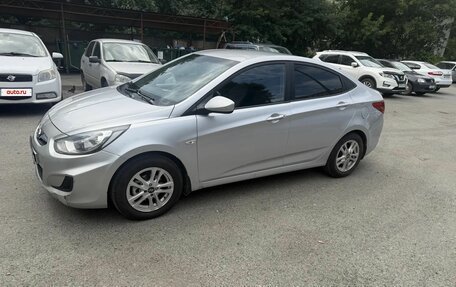 Hyundai Solaris II рестайлинг, 2011 год, 680 000 рублей, 5 фотография