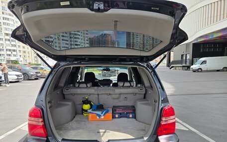 Toyota Highlander III, 2003 год, 900 000 рублей, 11 фотография