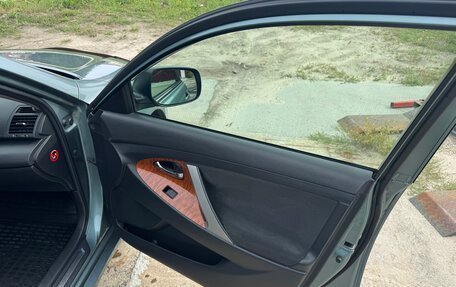 Toyota Camry, 2007 год, 900 000 рублей, 10 фотография