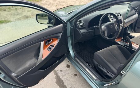 Toyota Camry, 2007 год, 900 000 рублей, 11 фотография