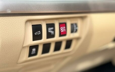 Subaru Outback IV рестайлинг, 2018 год, 2 350 000 рублей, 15 фотография