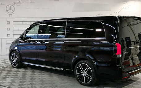Mercedes-Benz V-Класс, 2024 год, 15 950 000 рублей, 8 фотография