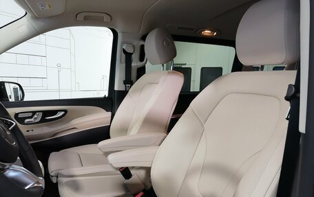 Mercedes-Benz V-Класс, 2024 год, 15 950 000 рублей, 13 фотография