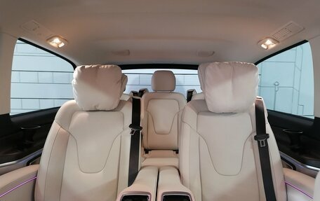 Mercedes-Benz V-Класс, 2024 год, 15 950 000 рублей, 10 фотография