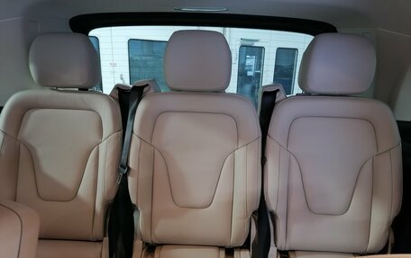 Mercedes-Benz V-Класс, 2024 год, 15 950 000 рублей, 20 фотография