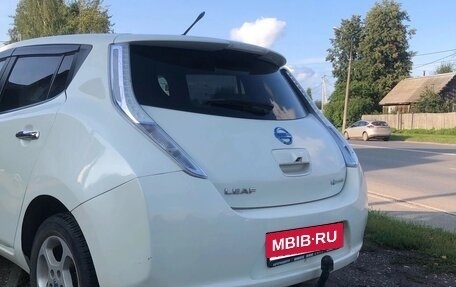 Nissan Leaf I, 2011 год, 800 000 рублей, 4 фотография