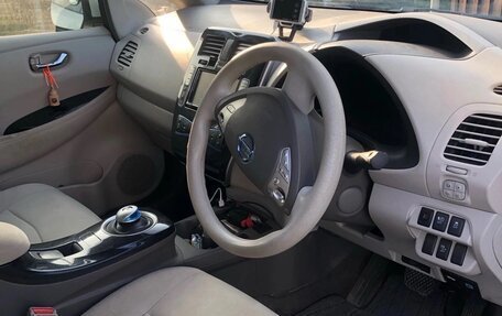 Nissan Leaf I, 2011 год, 800 000 рублей, 10 фотография