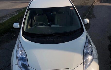 Nissan Leaf I, 2011 год, 800 000 рублей, 8 фотография